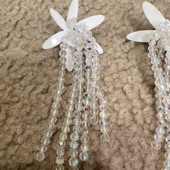 Baublebar White resin crystal flower post earrings - Picture 3 of 6